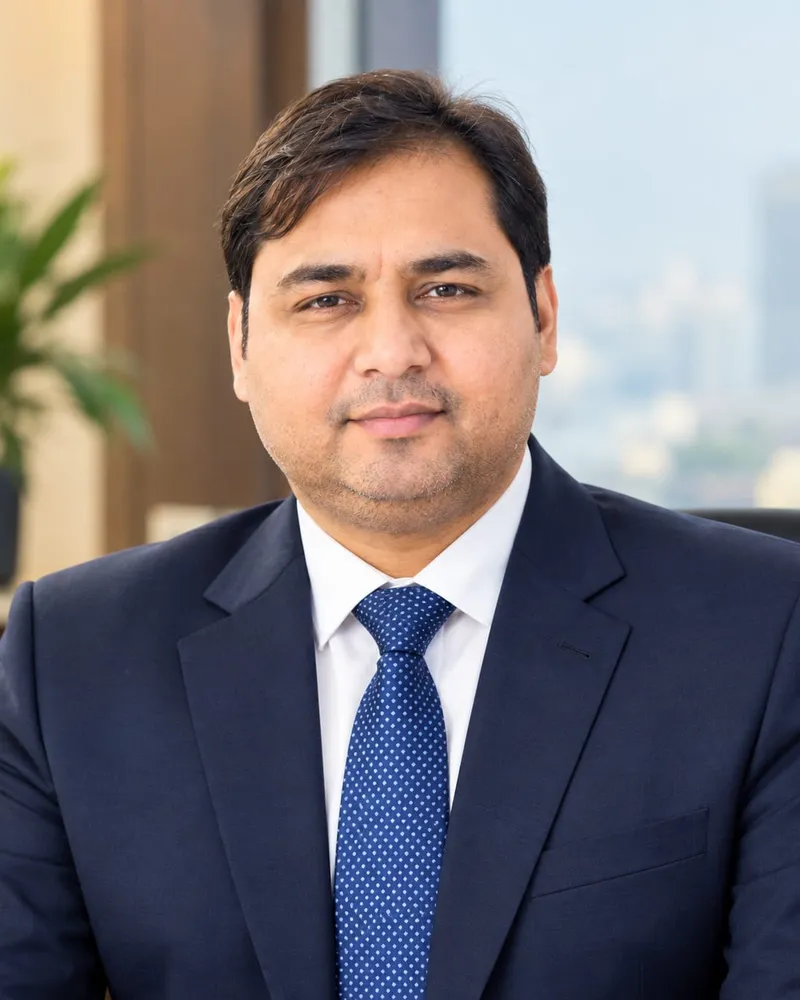 Shoaib Raza, CEO · Director Operations