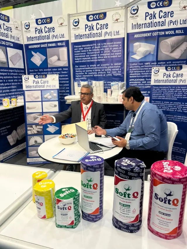 Discussing the SoftQ absorbent cotton wool range at the stand